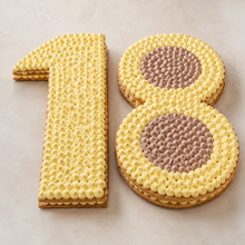 Carica l'immagine nel visualizzatore di Gallery, Torta di compleanno numero 18 in sfoglia con crema zabaione e cioccolato