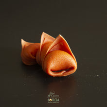Carica l&#39;immagine nel visualizzatore di Gallery, BOX Tortelloni di bufala con prosciutto di Parma 24 mesi, Parmigiano Reggiano 24 mesi e pistacchi
